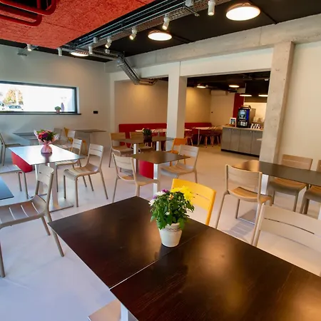Ibis Budget Strasbourg Nord מלון אגנו
